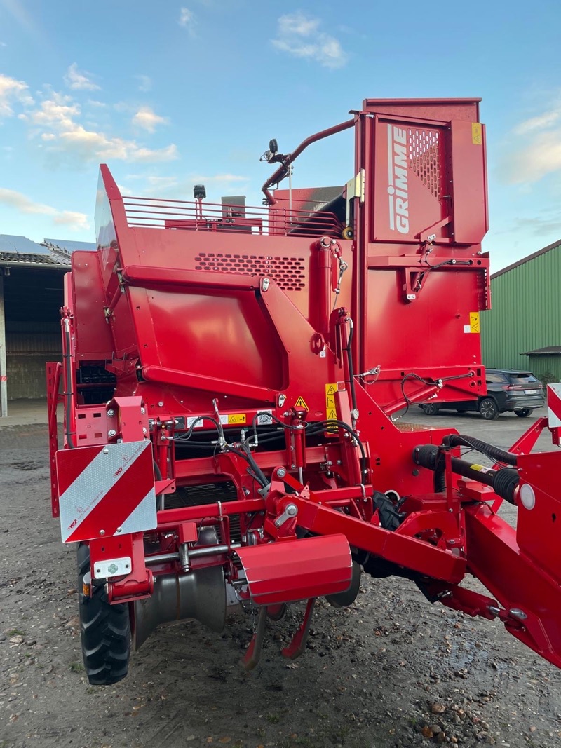 GRIMME SE 260 UB - front