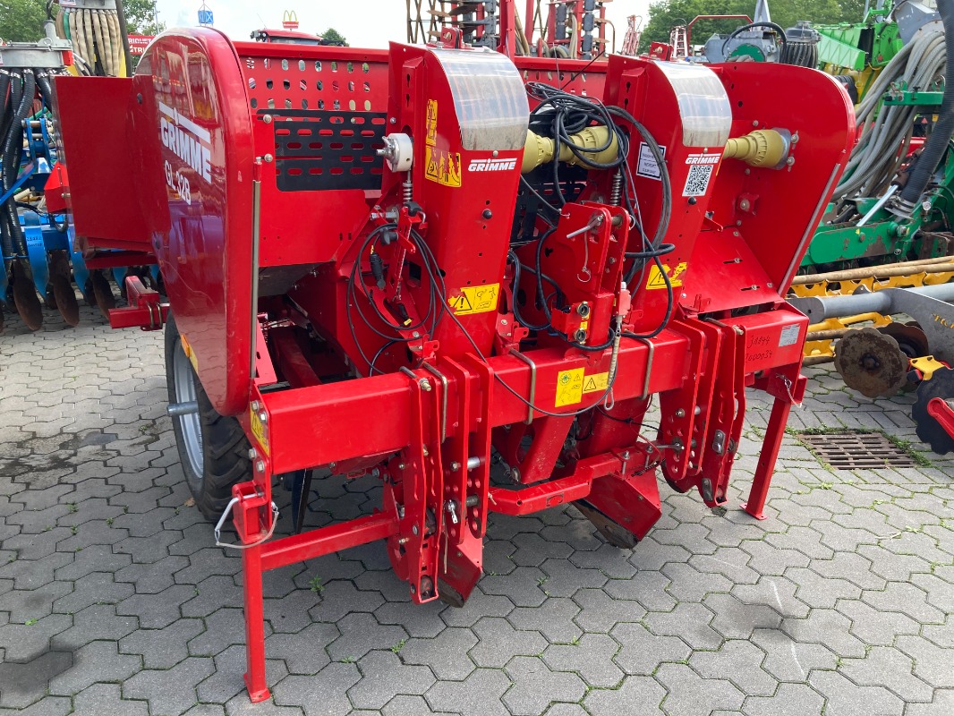 GRIMME GL 32B - left