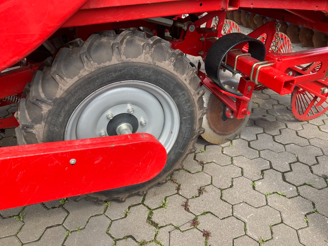 GRIMME GL 32B - detail