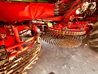 GRIMME REXOR 6200 - detail
