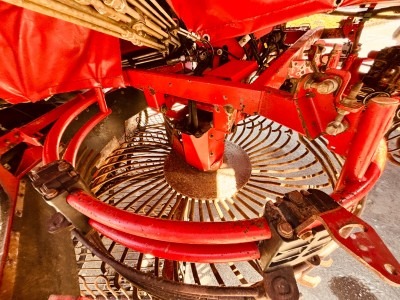 GRIMME REXOR 6200 - detail
