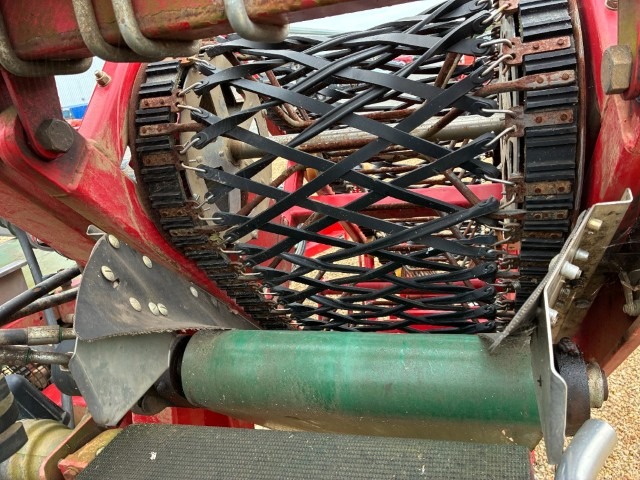 ASA-Lift ASA-Lift TK1000E Single Row Trailed Cabbage Harvester - detail