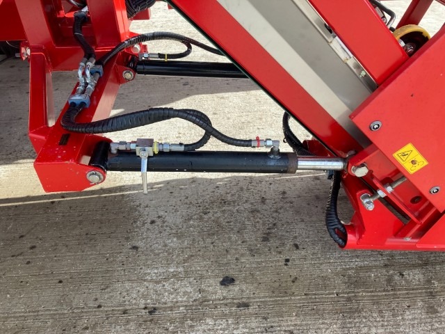 ASA-Lift ASA Lift TC1010E Single Row Trailed Cabbage Harvester - detail