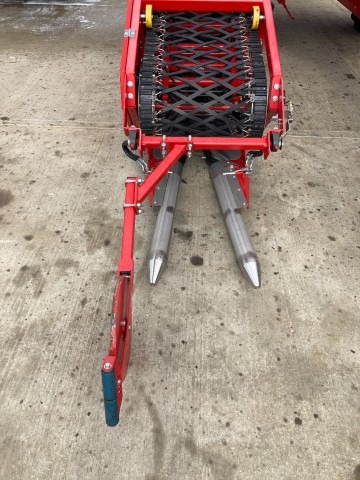 ASA-Lift ASA Lift TC1010E Single Row Trailed Cabbage Harvester - detail