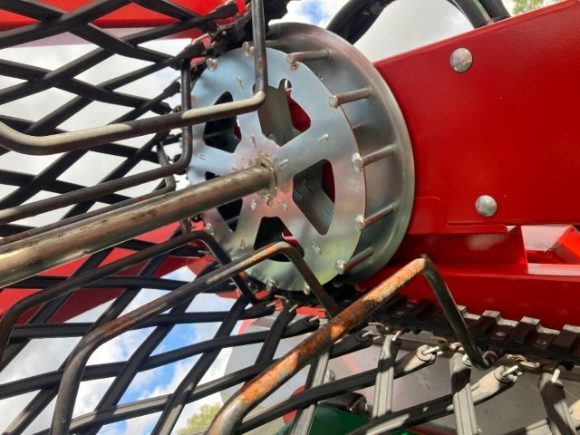 ASA-Lift ASA Lift TC1010E Single Row Trailed Cabbage Harvester - detail