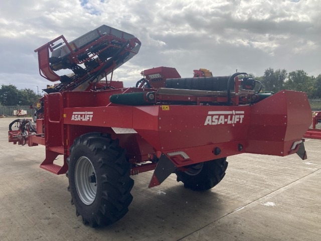 ASA-Lift ASA Lift TC1010E Single Row Trailed Cabbage Harvester - detail