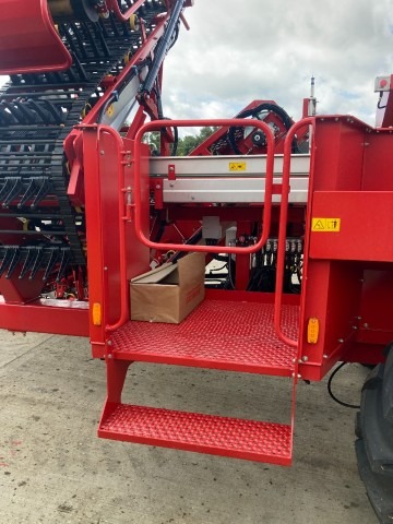 ASA-Lift ASA Lift TC1010E Single Row Trailed Cabbage Harvester - detail