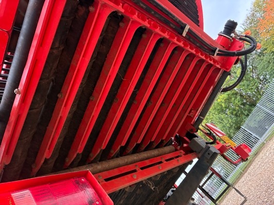 Dewulf / Miedema DeWulf, RA3060, 2 Row, Self-Propelled Potato Harvester - detail