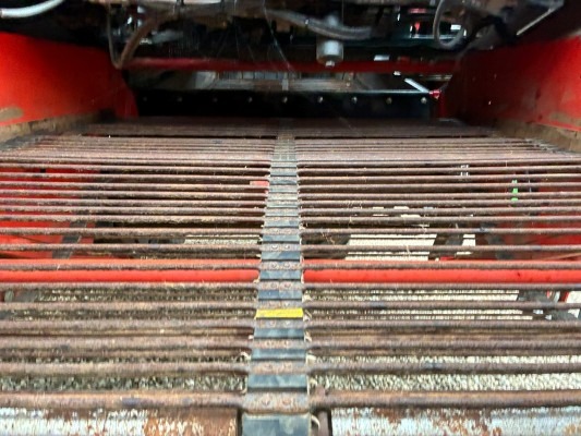 Dewulf / Miedema DeWulf, RA3060, 2 Row, Self-Propelled Potato Harvester - detail
