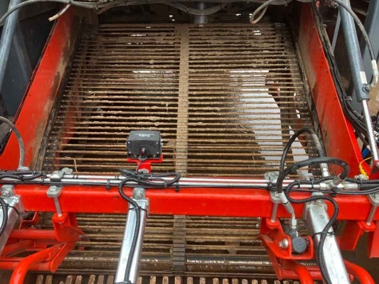 Dewulf / Miedema DeWulf, RA3060, 2 Row, Self-Propelled Potato Harvester - detail
