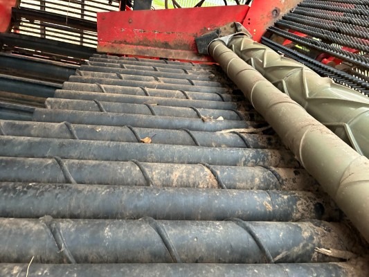 Dewulf / Miedema DeWulf, RA3060, 2 Row, Self-Propelled Potato Harvester - detail