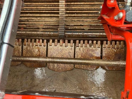 Dewulf / Miedema DeWulf, RA3060, 2 Row, Self-Propelled Potato Harvester - detail