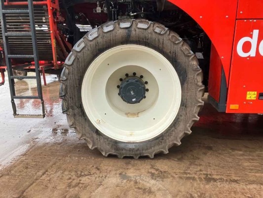 Dewulf / Miedema DeWulf, RA3060, 2 Row, Self-Propelled Potato Harvester - detail