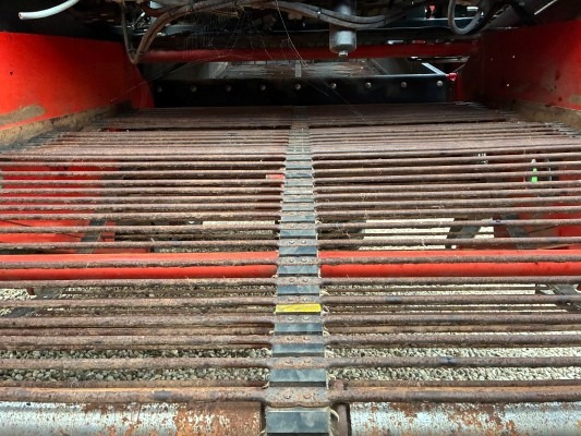 Dewulf / Miedema DeWulf, RA3060, 2 Row, Self-Propelled Potato Harvester - detail