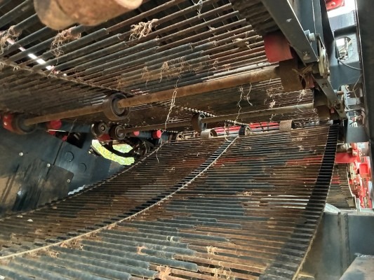 Dewulf / Miedema DeWulf, RA3060, 2 Row, Self-Propelled Potato Harvester - detail