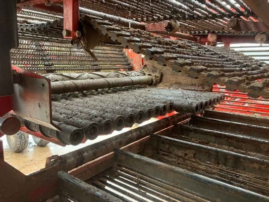 Dewulf / Miedema DeWulf, RA3060, 2 Row, Self-Propelled Potato Harvester - detail