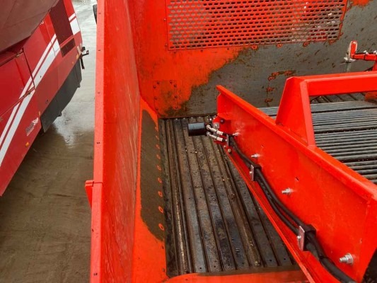 Dewulf / Miedema DeWulf, RA3060, 2 Row, Self-Propelled Potato Harvester - detail