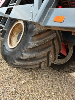 Dewulf / Miedema DeWulf, RA3060, 2 Row, Self-Propelled Potato Harvester - detail