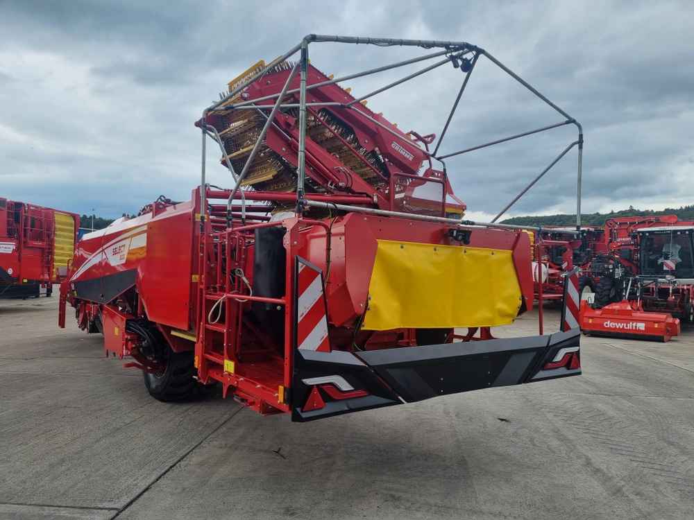 GRIMME Grimme Select 200 2 Row Trailed Potato Harvester - left