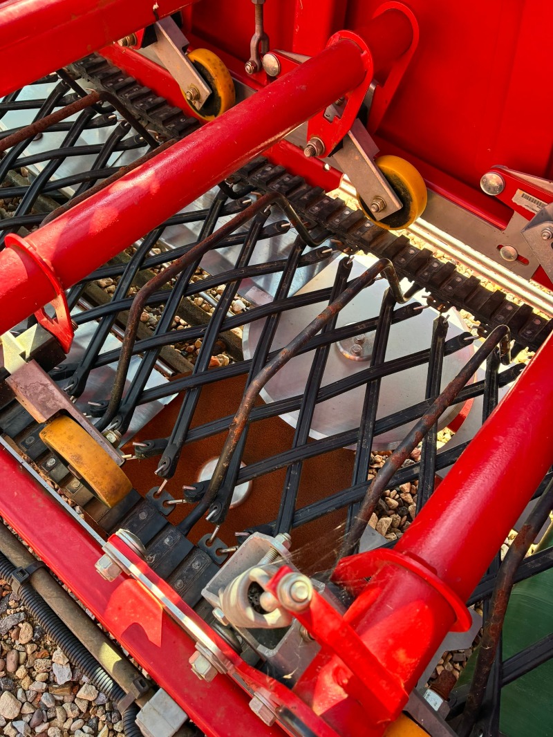 ASA-Lift ASA-Lift MC1010E Single Row Mounted Cabbage Harvester - detail