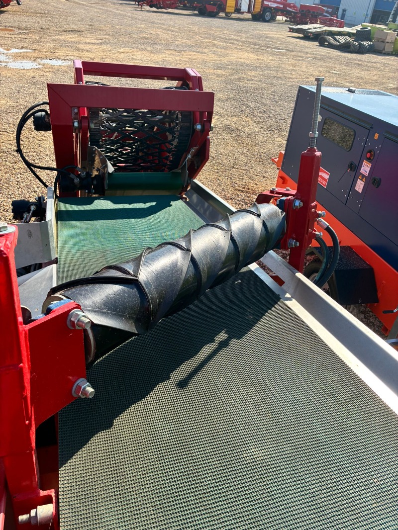 ASA-Lift ASA-Lift MC1010E Single Row Mounted Cabbage Harvester - detail