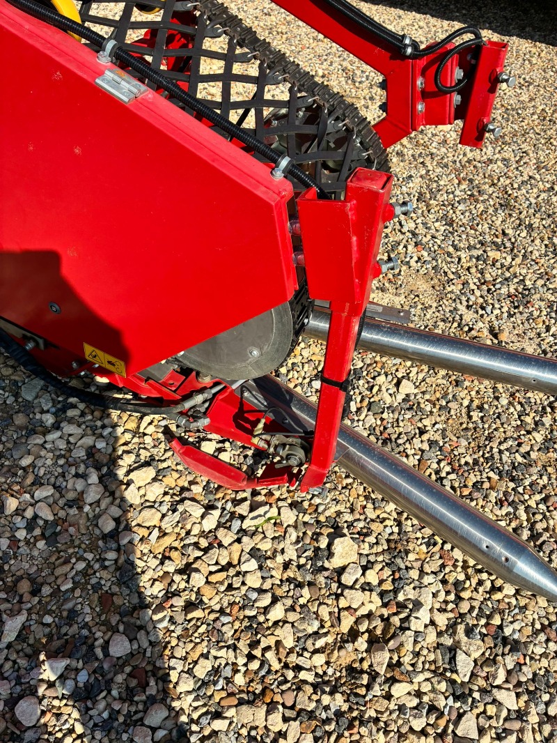 ASA-Lift ASA-Lift MC1010E Single Row Mounted Cabbage Harvester - detail