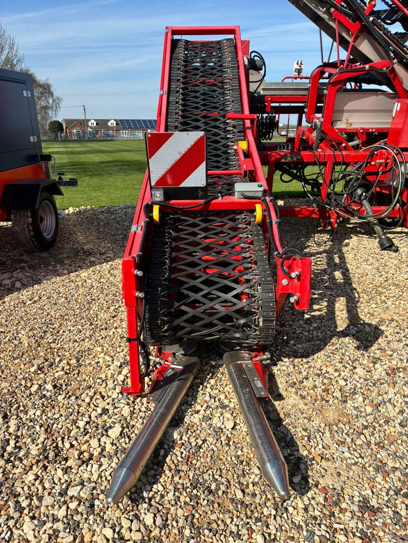 ASA-Lift ASA-Lift MC1010E Single Row Mounted Cabbage Harvester - detail