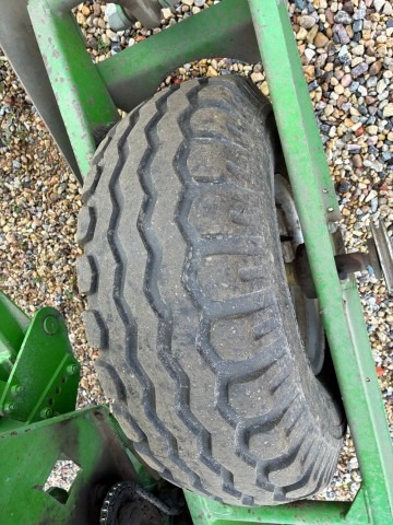 Standen Standen BB2/H200, 2 Row, Mounted, Cup, Potato Planter - detail