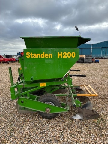 Standen Standen BB2/H200, 2 Row, Mounted, Cup, Potato Planter - left