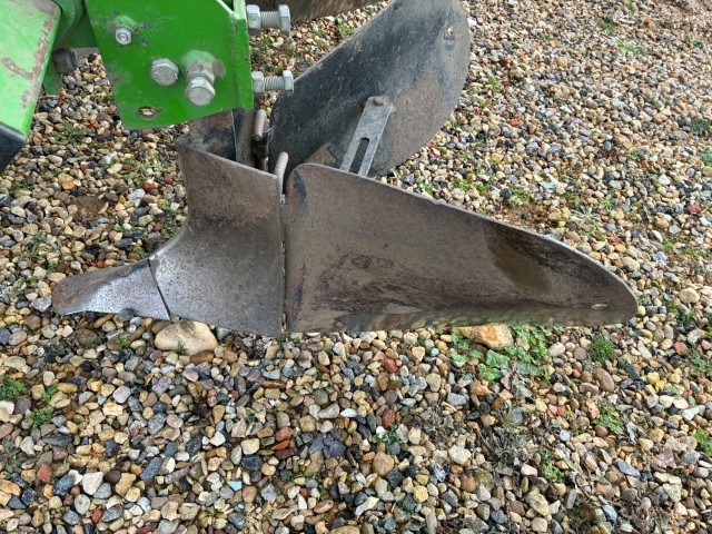 Standen Standen BB2/H200, 2 Row, Mounted, Cup, Potato Planter - detail