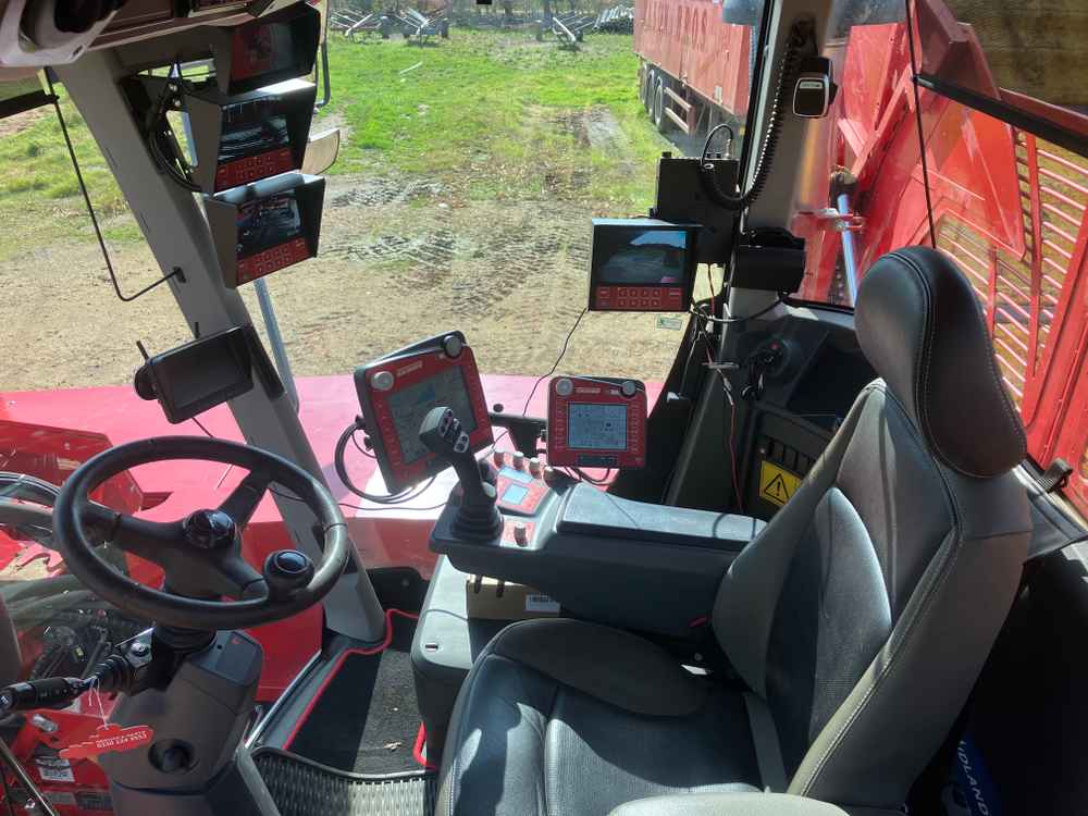 GRIMME Varitron 270 PL TT, 2 Row, Self-Propelled potato Harvester - detail