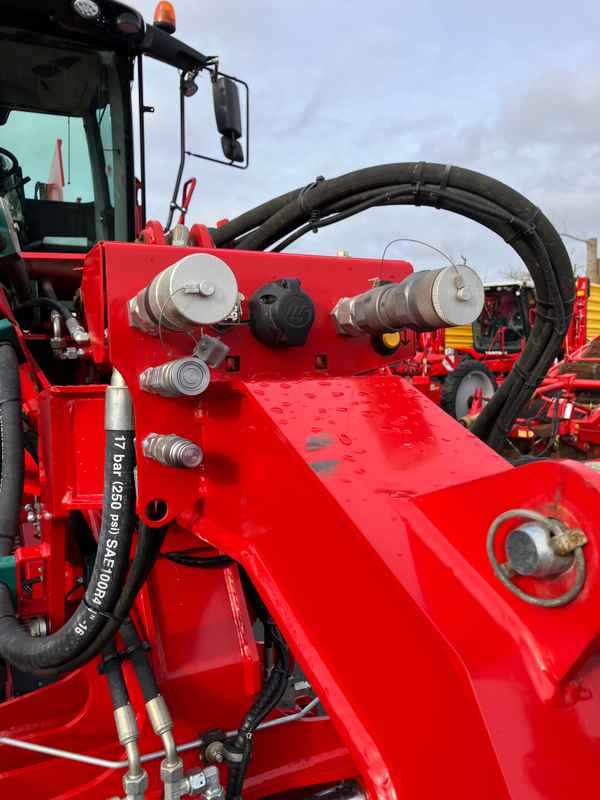GRIMME Grimme Varitron 220 Platinum TT, Self-Propelled Potato Harvester - detail