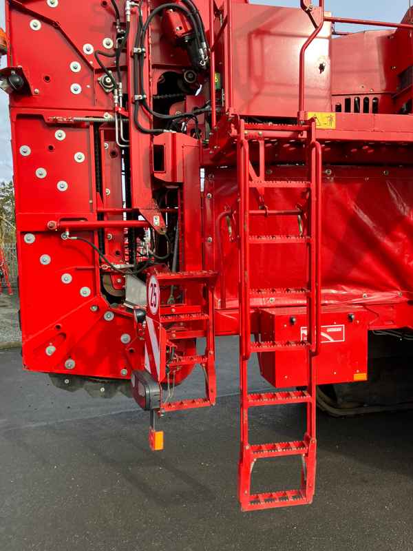 GRIMME Grimme Varitron 220 Platinum TT, Self-Propelled Potato Harvester - detail