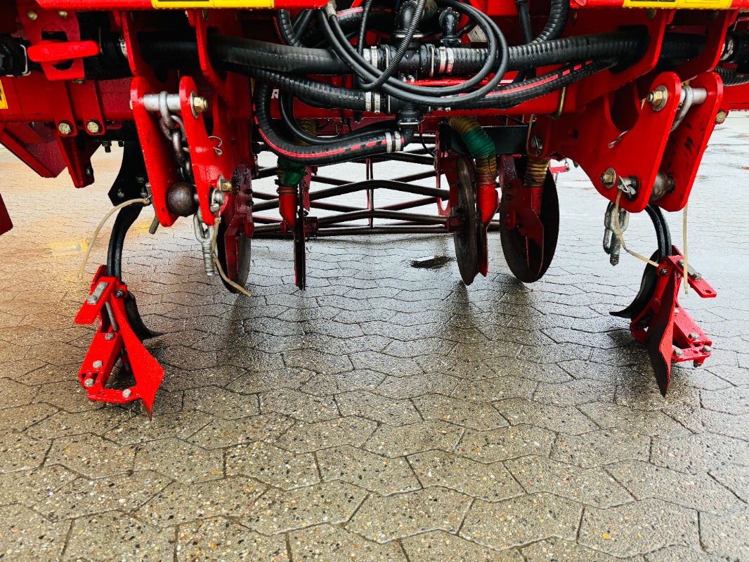GRIMME FA-200 TS-420 - detail