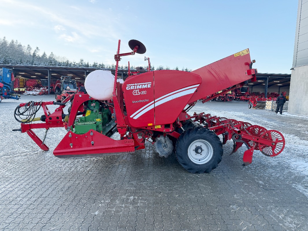 GRIMME GL 430 - front