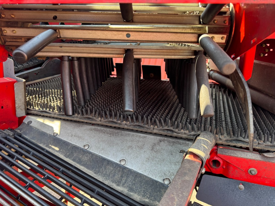GRIMME SE 140-UB - detail