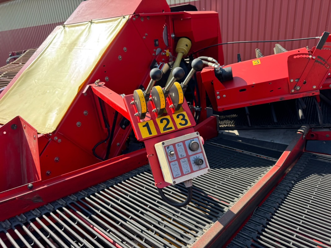 GRIMME SE 140-UB - detail
