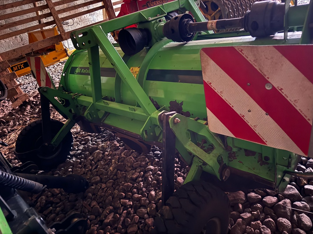 AVR Rafale Butterfly - detail