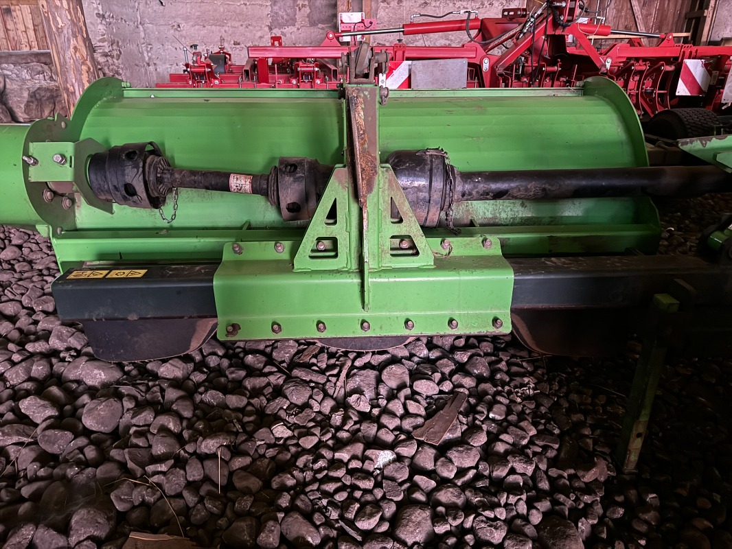 AVR Rafale Butterfly - detail