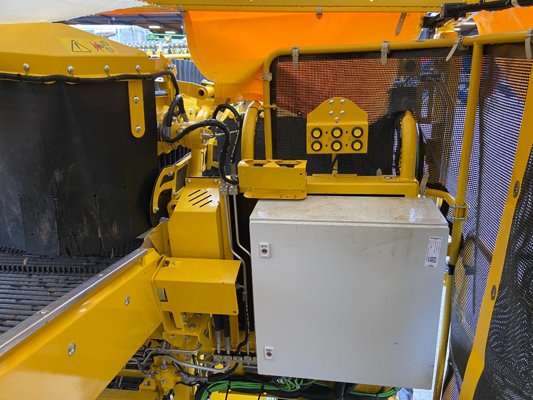 Ropa Keiler II WD Silver Edition - detail