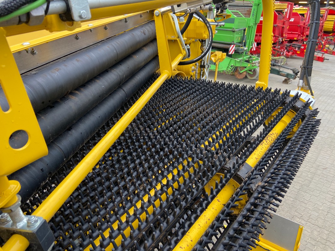 Ropa Keiler II WD Silver Edition - detail