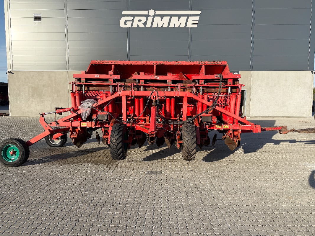 Kverneland UN-3300 - overview