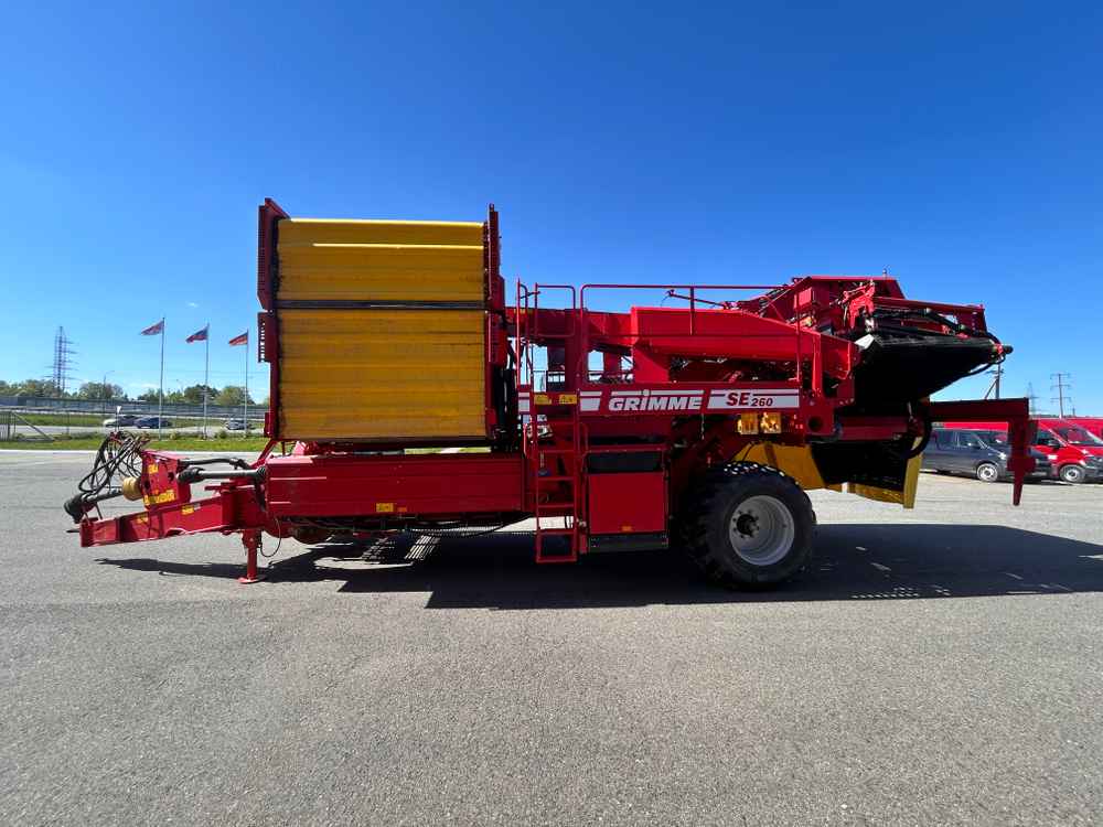 GRIMME SE 260 UB - left