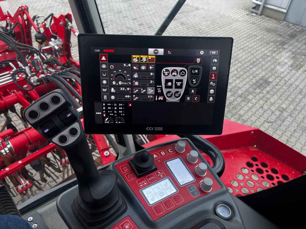 GRIMME REXOR 6300 Platinum - detail