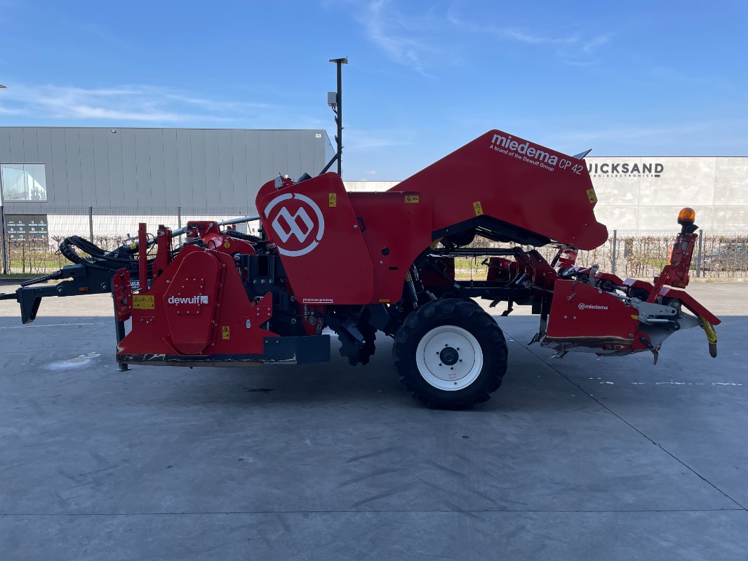 Dewulf / Miedema CP 42 Trailed + SC Compact - front
