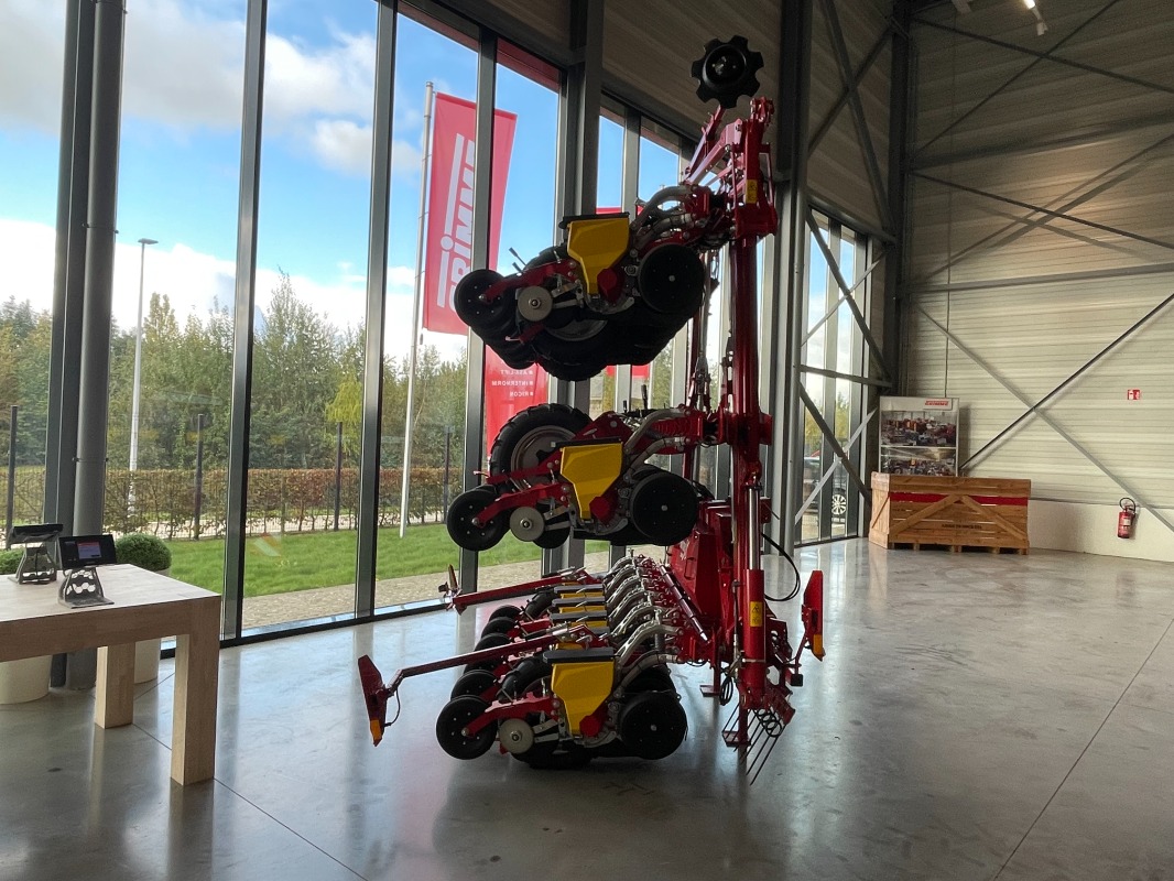 GRIMME Matrix 1800 GEN II - front