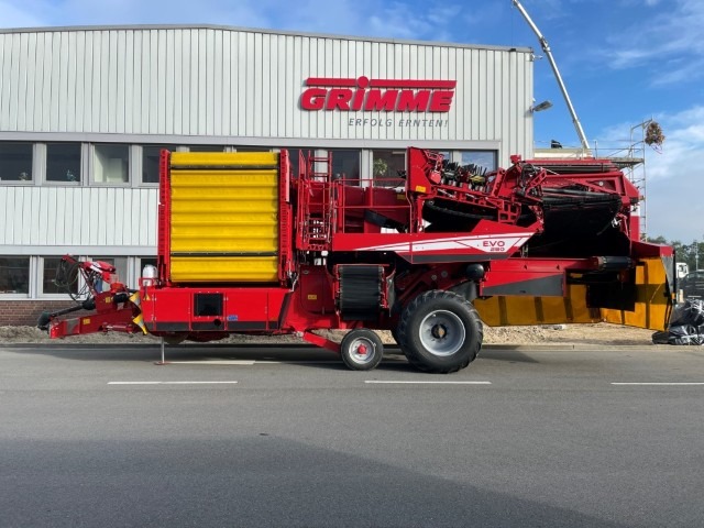 GRIMME EVO 280 ClodSep - front