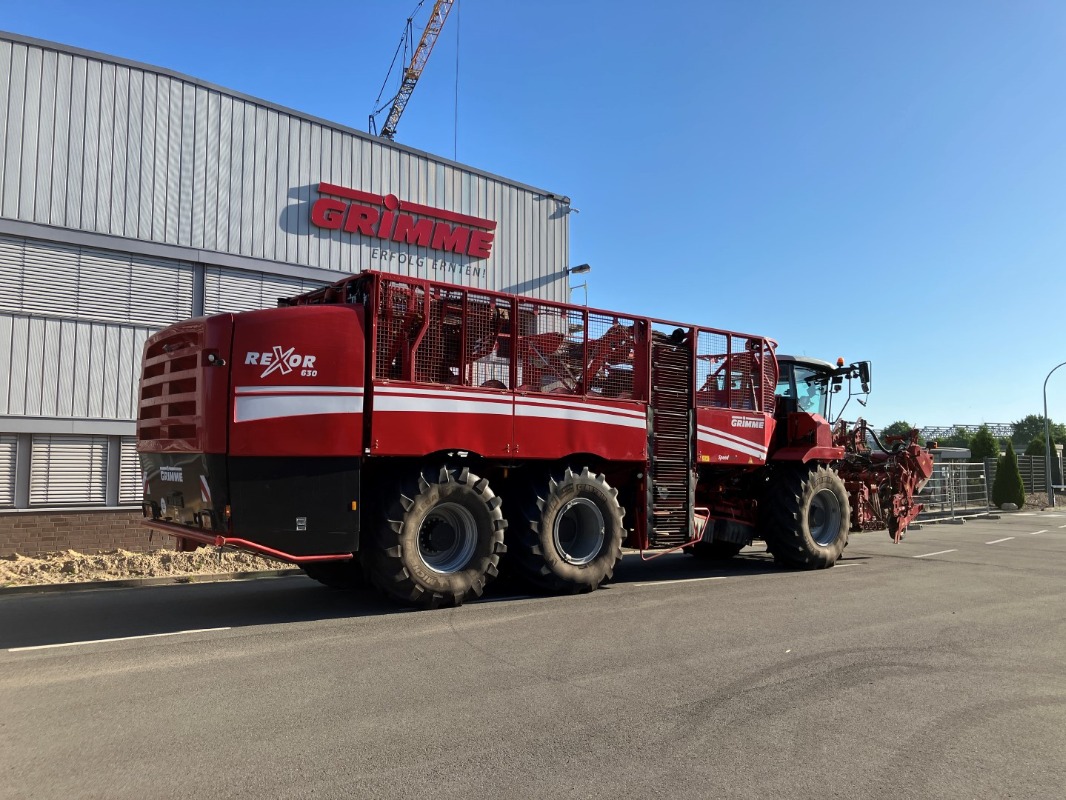 GRIMME REXOR 630 - right