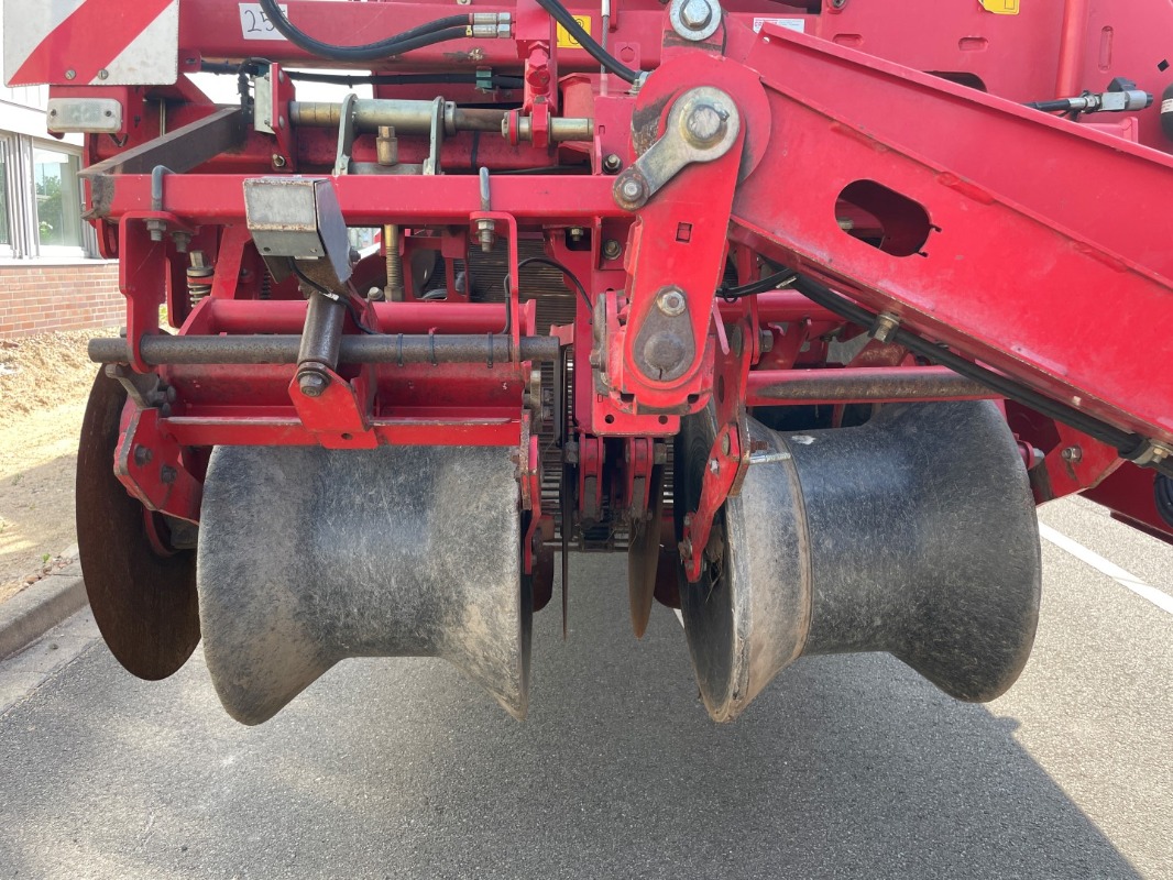 GRIMME SE 260 NB - detail
