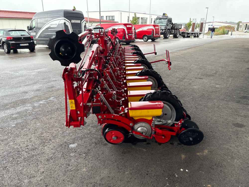GRIMME MATRIX 1800 - left